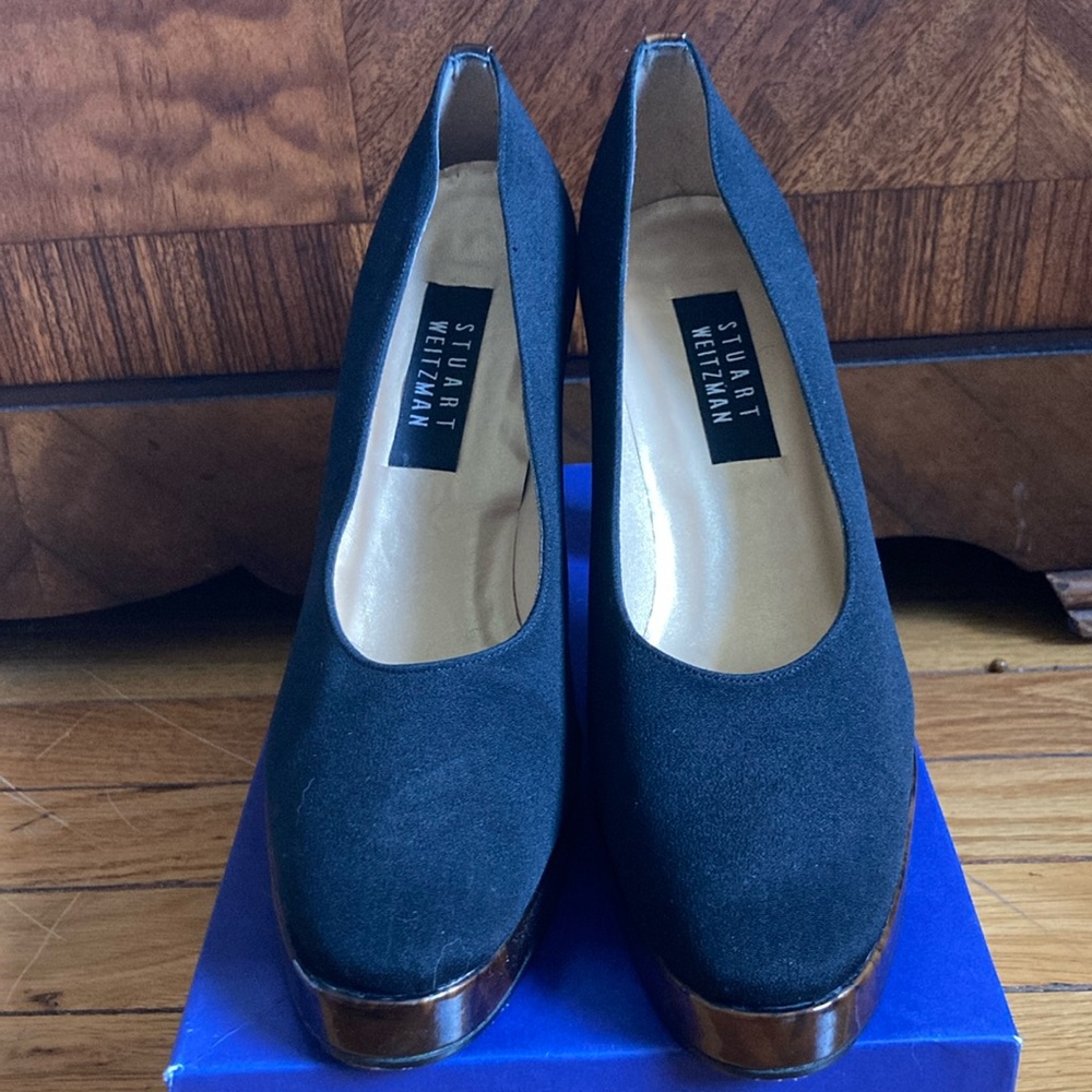 Stuart Weitzman Black fabric and patent pumps 10